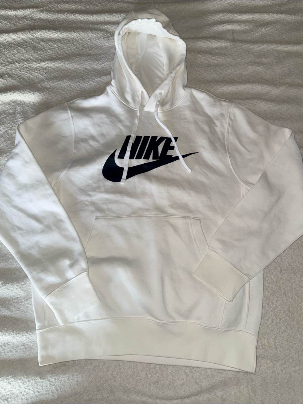 Nike Men's White Hooded Pullover Sweatshirt - Picture 4 of 8